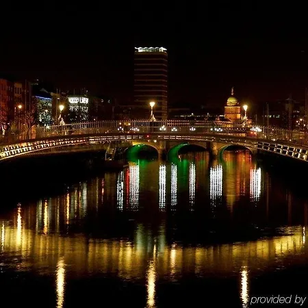 Staycity Augustine 3*