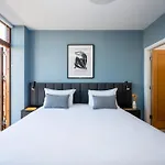 Staycity Augustine Hotel 4*