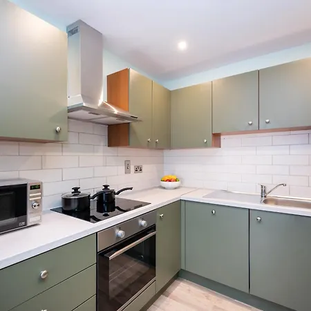 Staycity Augustine Apartmanhotel 3*