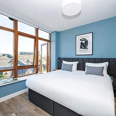 Staycity Augustine 4*