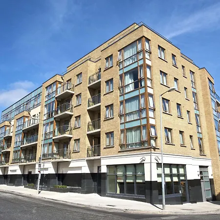 Staycity Augustine Apartmanhotel