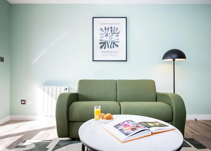 Hotel Staycity Augustine 4*