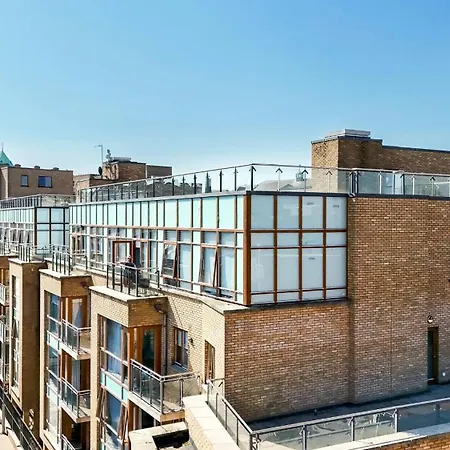 Staycity Augustine 4*