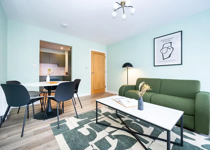 Hotel Staycity Augustine 4*