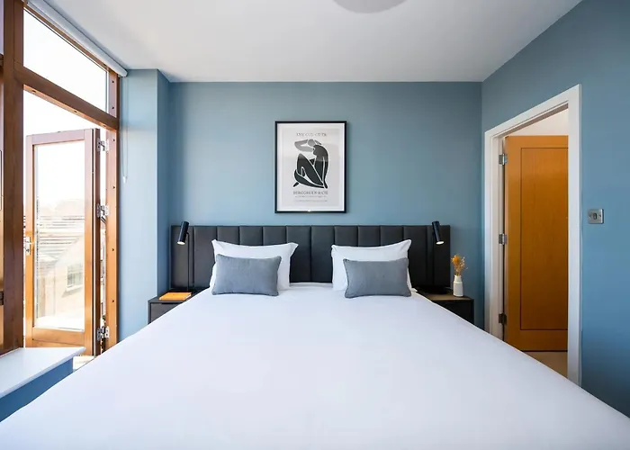 Staycity Augustine Otel 4*